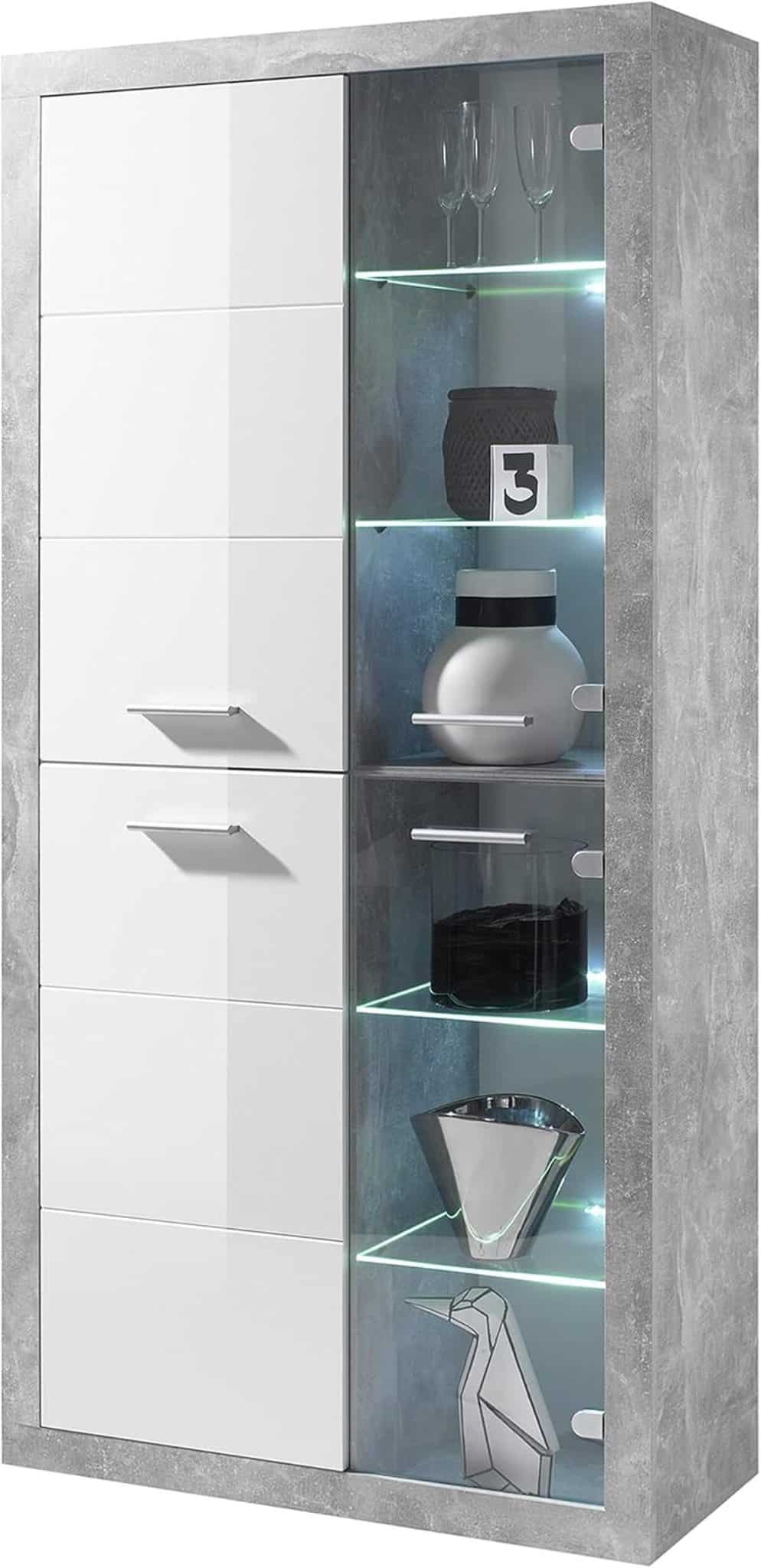Test : vitrine Stella Trading STONE, design moderne et spacieux