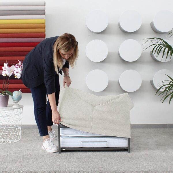 EvergreenWeb - Pouf Lit avec Matelas Waterfoam Haut 10 cm, Pliant Économiser de l'espace, Ottoman Repose Pieds, en Tissu Couleur Beige Amovible et Lavable, Idéal pour Chambre et Salon - Iris