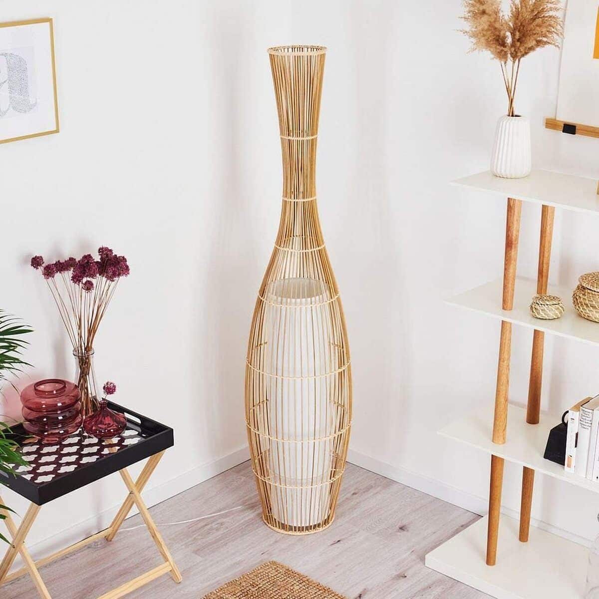 Avis sur le lampadaire Saranda en bambou, style boho